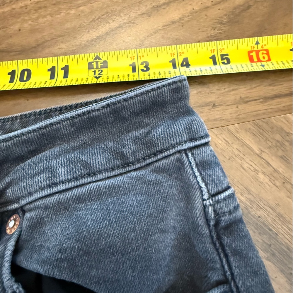 We the Free Faded Black Straight Leg Jeans with Distressed Details size 30 - Picture 7 of 8